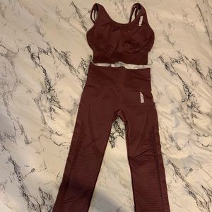 Gym shark burgundy workout set, top and bottom
